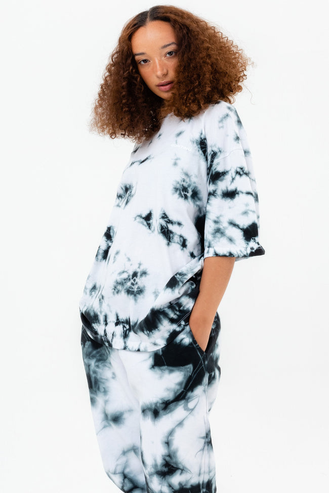 CONTINU8 WHITE BLACK OVERSIZED TIE DYE T-SHIRT