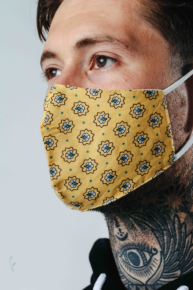 HYPE ADULT YELLOW POLKA DESIGN ADJUSTABLE FACE MASK