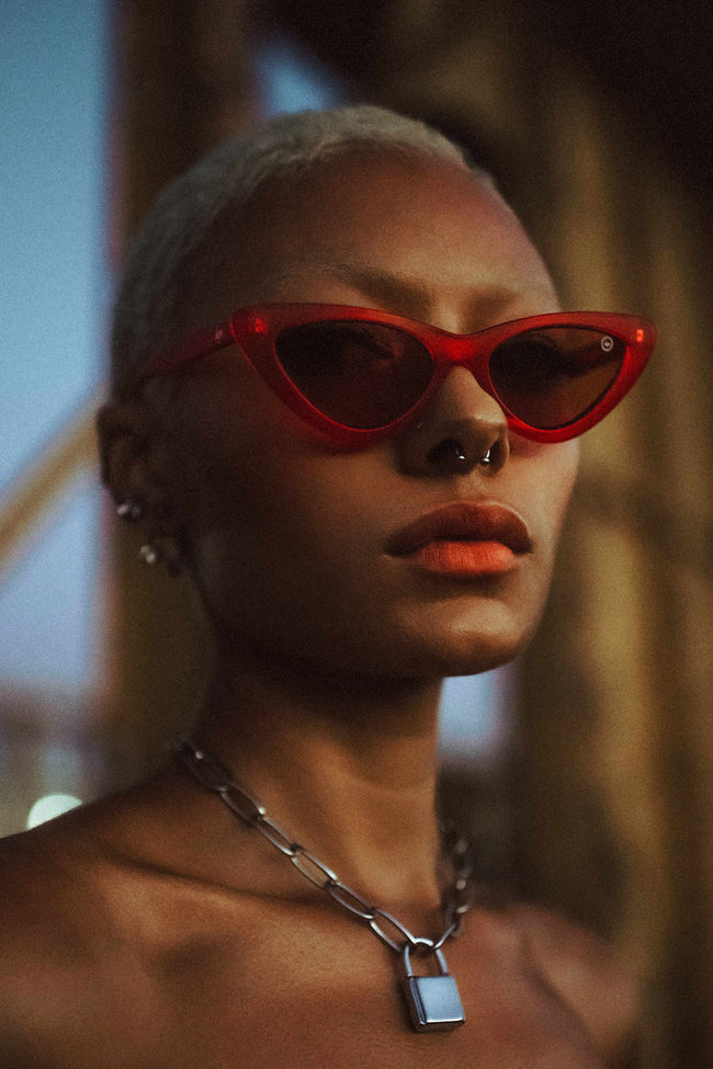 HYPE RED CAT EYE SUNGLASSES