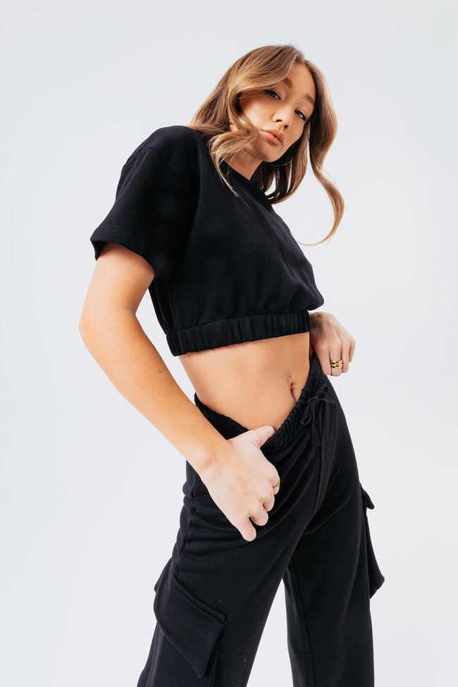 WOMEN'S BLACK SWEAT CROP T-SHIRT & CARGO JOGGERS