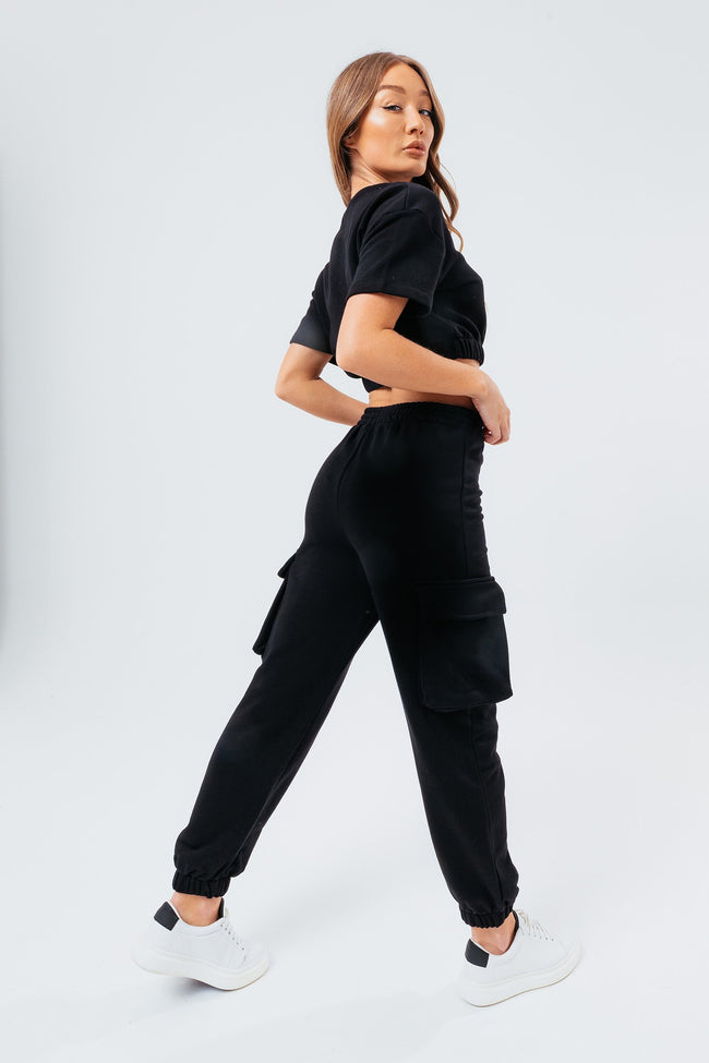 WOMEN'S BLACK SWEAT CROP T-SHIRT & CARGO JOGGERS