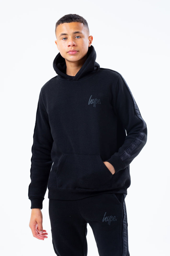 HYPE BLACK TONAL TAPE SCRIPT LOGO KIDS PULLOVER HOODIE