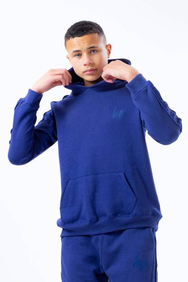 HYPE NAVY TONAL TAPE SCRIPT LOGO KIDS PULLOVER HOODIE