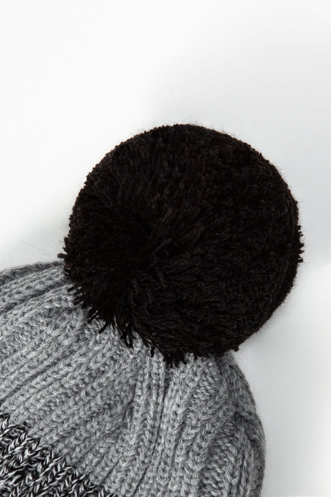 HYPE MONO CHUNKY KNITTED POM POM BEANIE