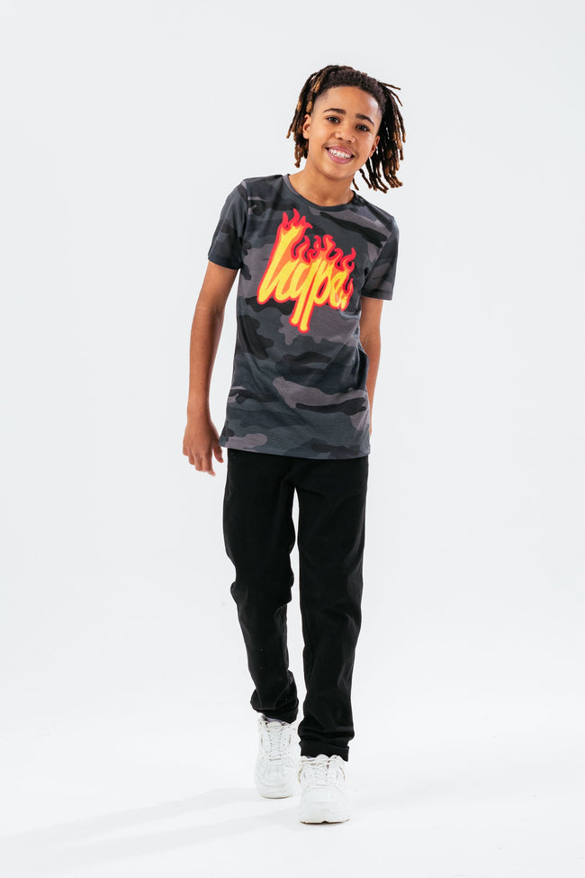 HYPE FLAME SCRIPT CAMO BOYS T-SHIRT