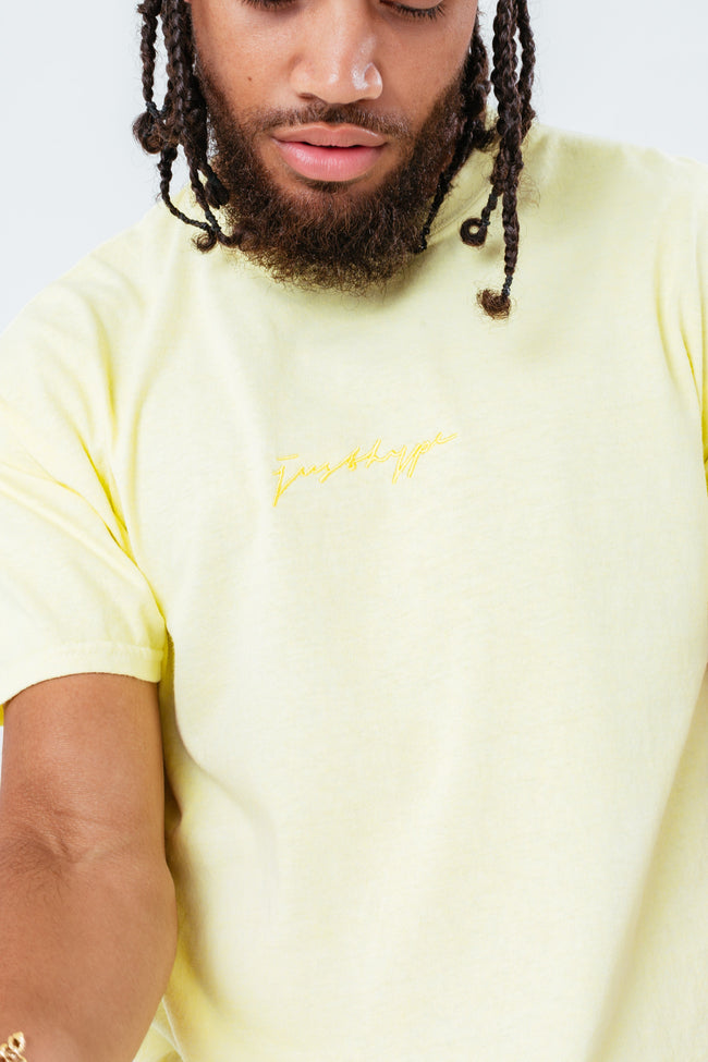 HYPE PALE YELLOW SCRIBBLE LOGO EMBROIDERY MEN'S T-SHIRT