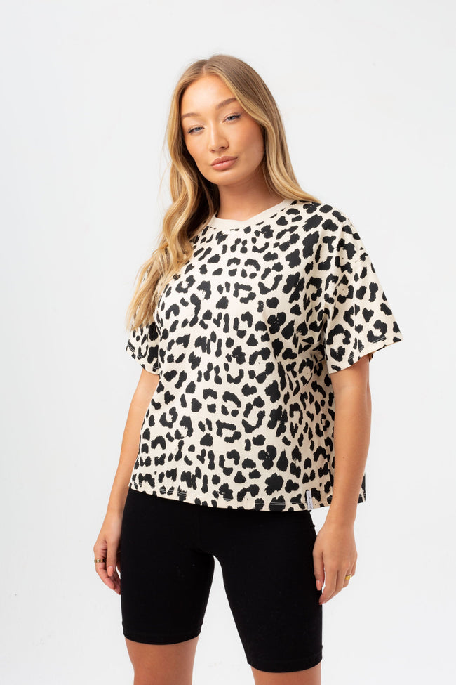 HYPE WOMENS CREAM LEOPARD WOVEN TAB SCRIBBLE BOXY T-SHIRT