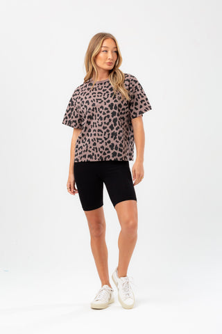 HYPE WOMENS BROWN LEOPARD WOVEN TAB SCRIBBLE BOXY T-SHIRT