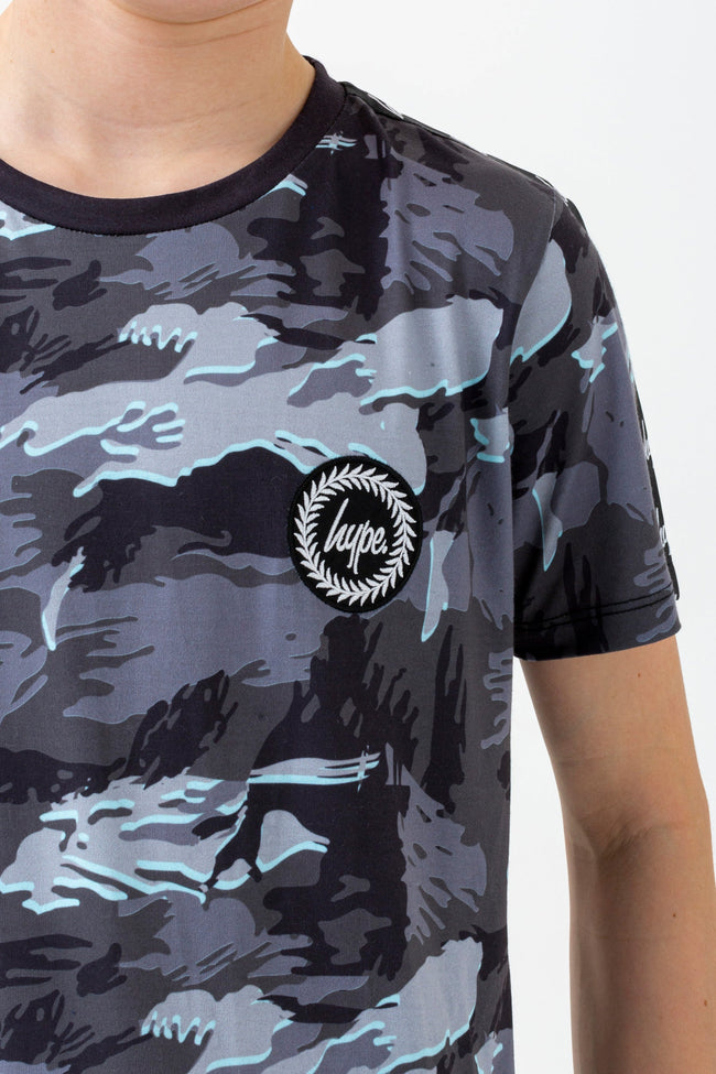 HYPE BOYS GREY GLOOM CAMO CREST T-SHIRT