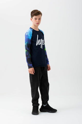 HYPE BOYS NAVY REEF SPRAY SCRIPT L/S T-SHIRT