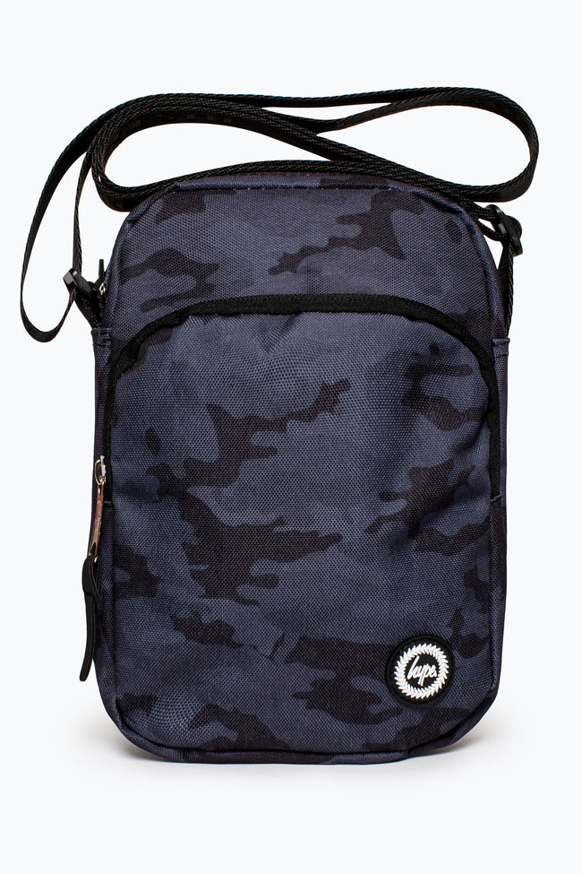 HYPE UNISEX BLACK CLASSIC CAMO CREST ROADMAN BAG